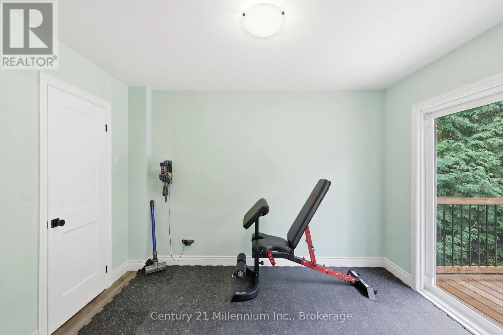 38 EMILIO PLACE