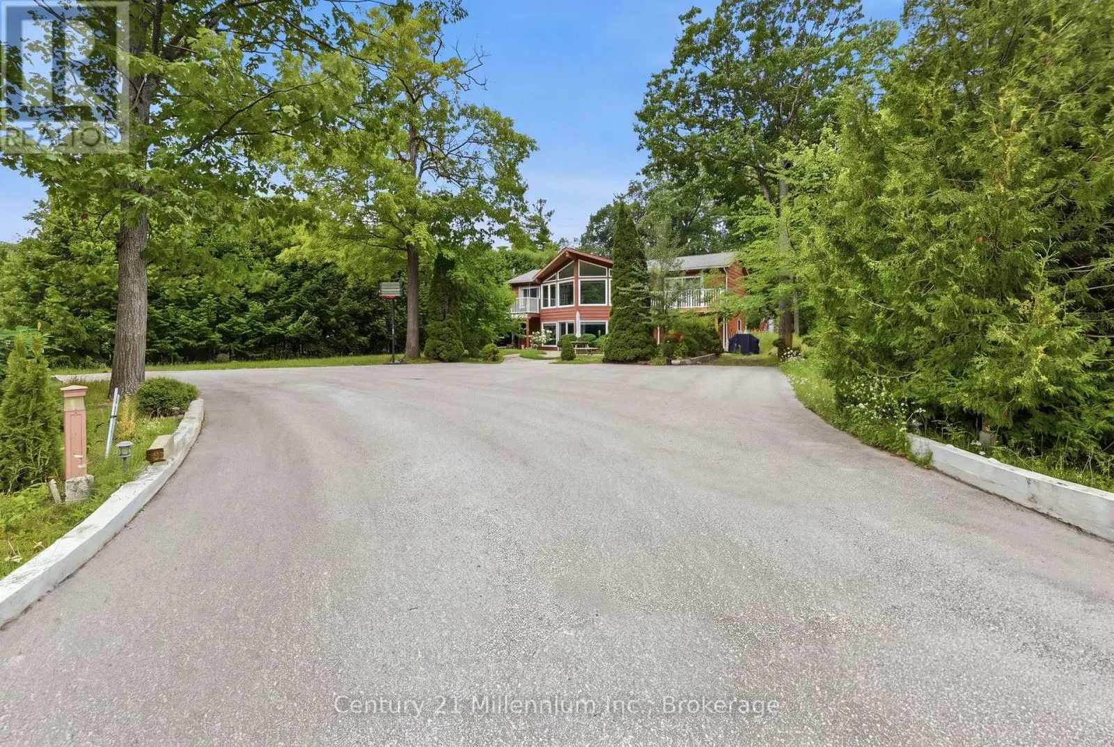 38 EMILIO PLACE