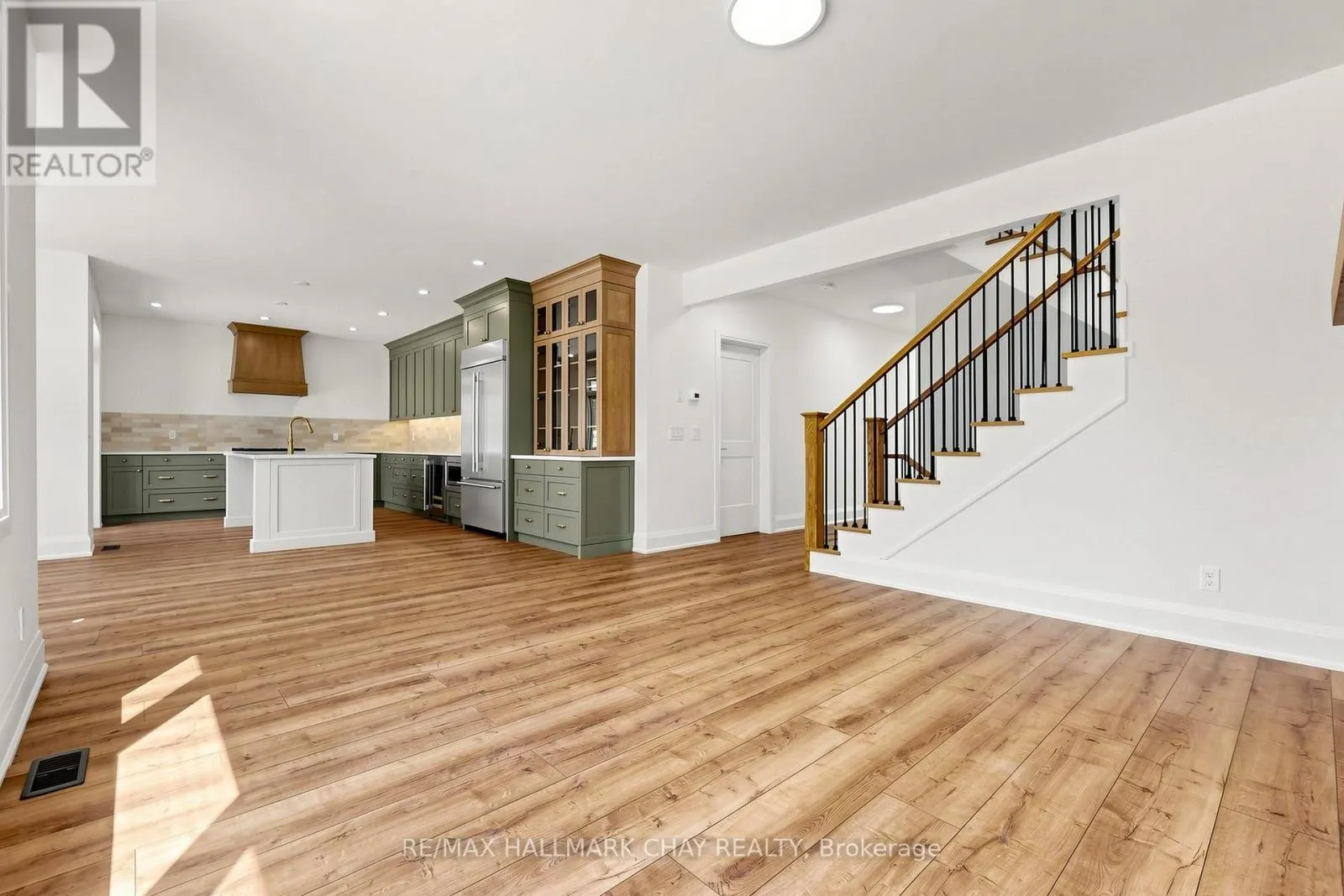 20 NORTHLAND COURT