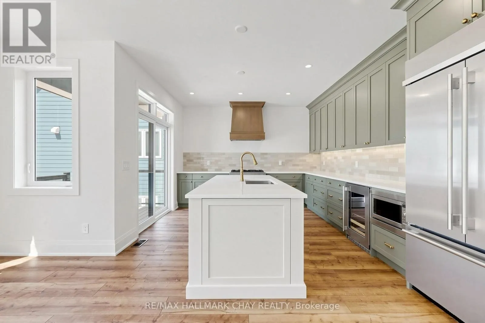 20 NORTHLAND COURT