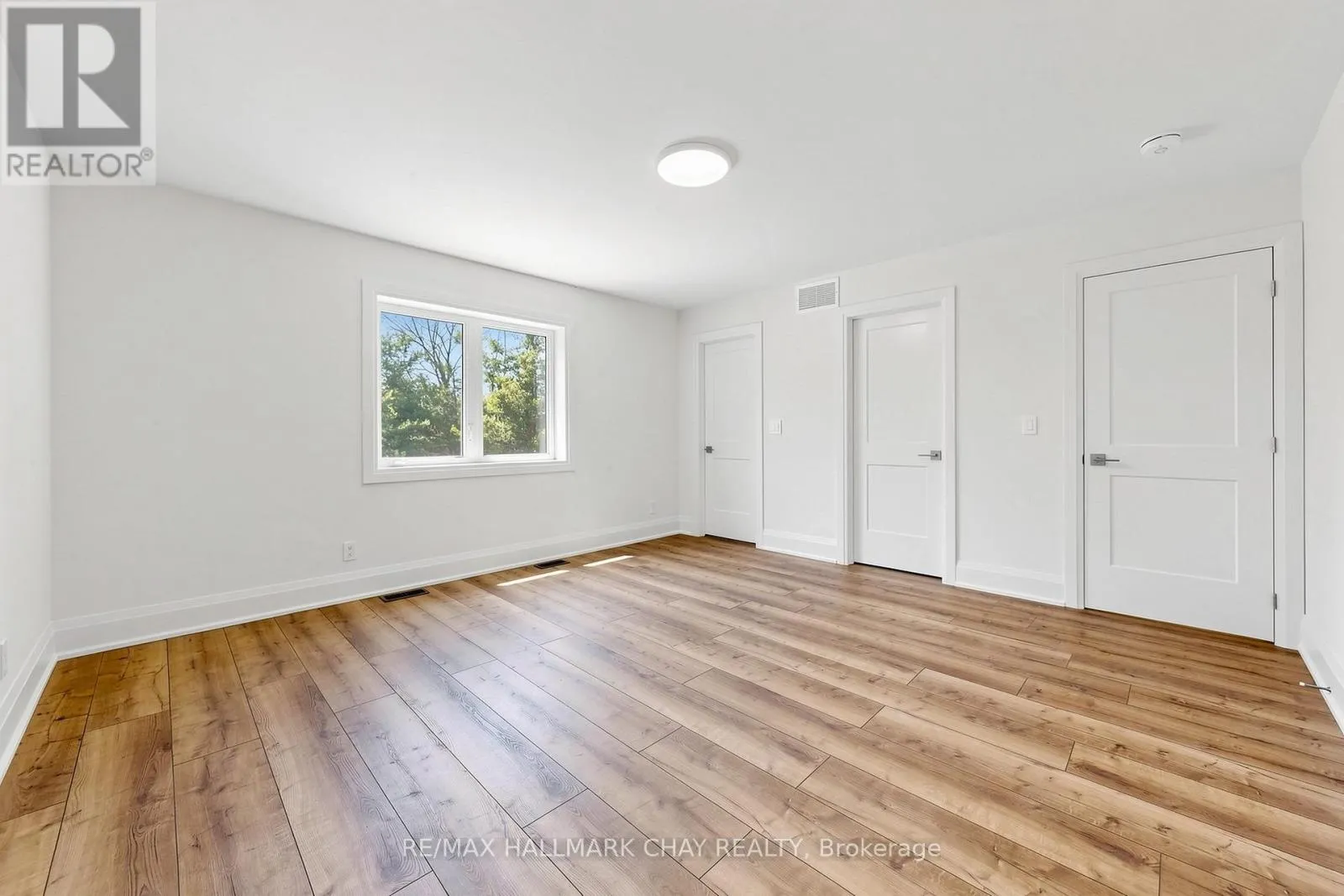 20 NORTHLAND COURT