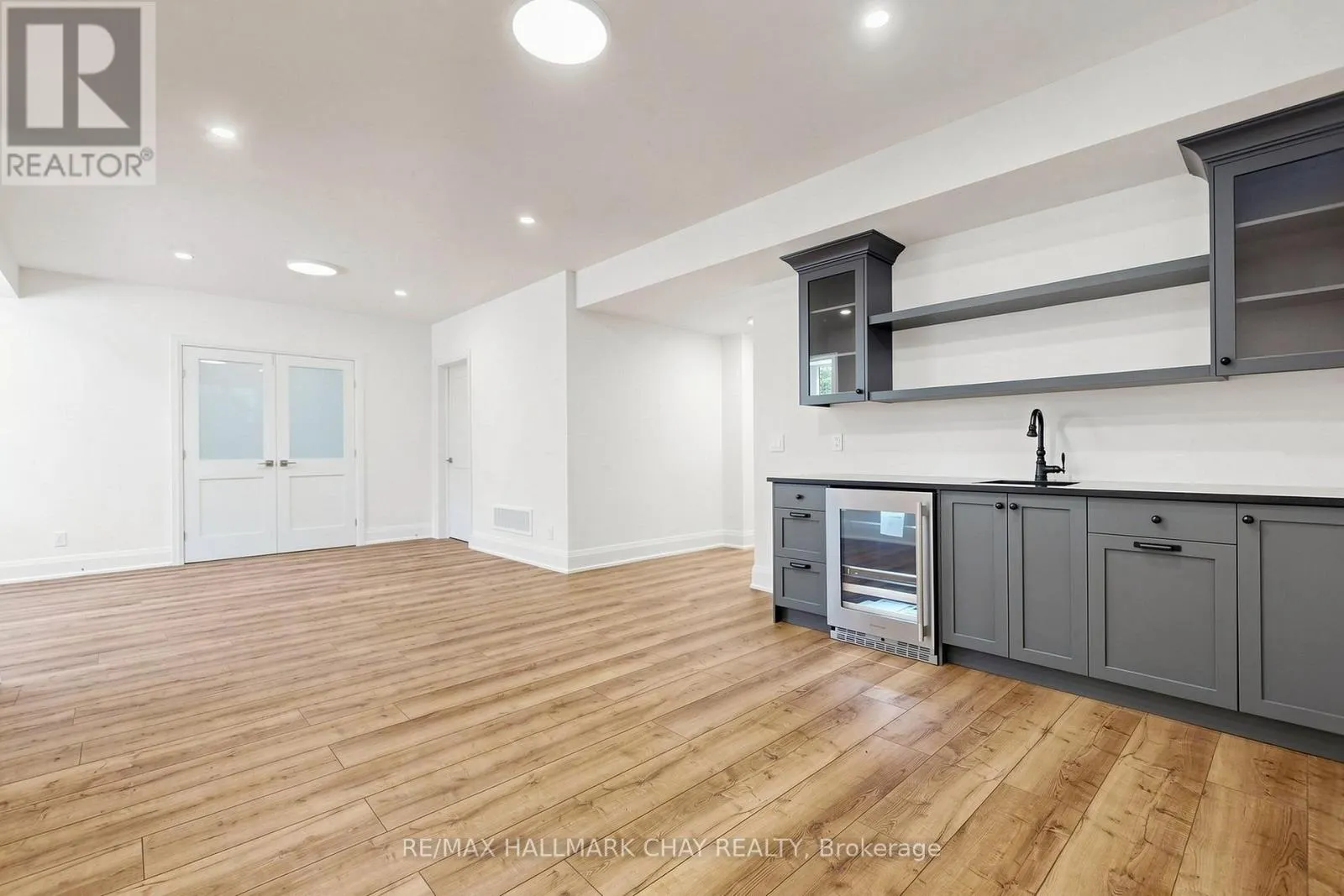 20 NORTHLAND COURT