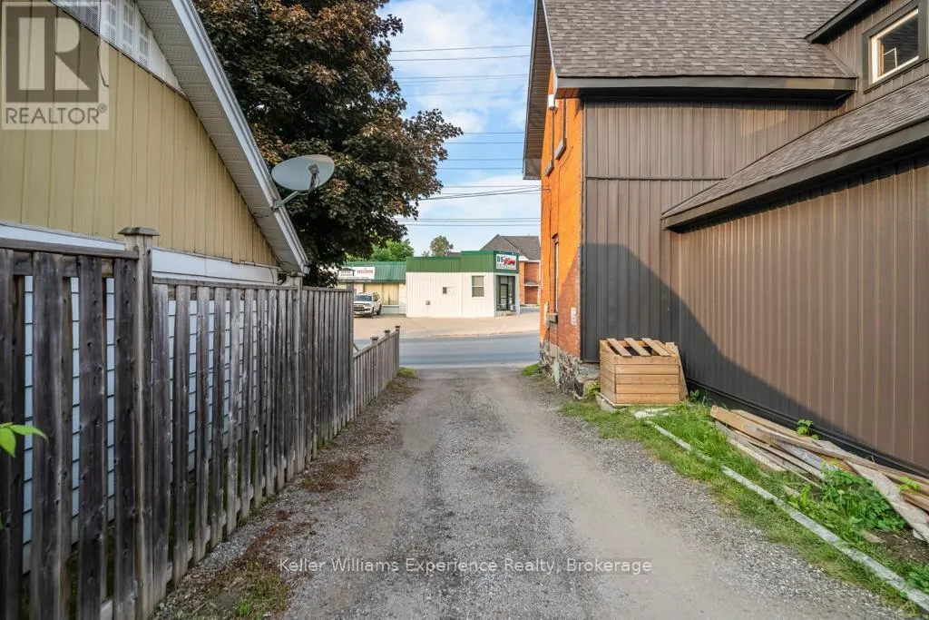 206 FOURTH STREET
