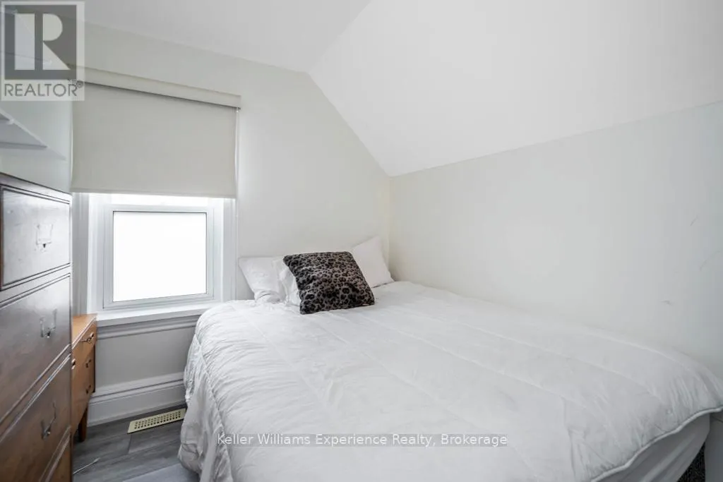 206 FOURTH STREET