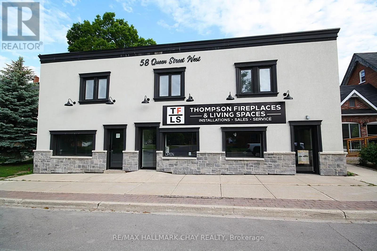 58 QUEEN ST STREET W