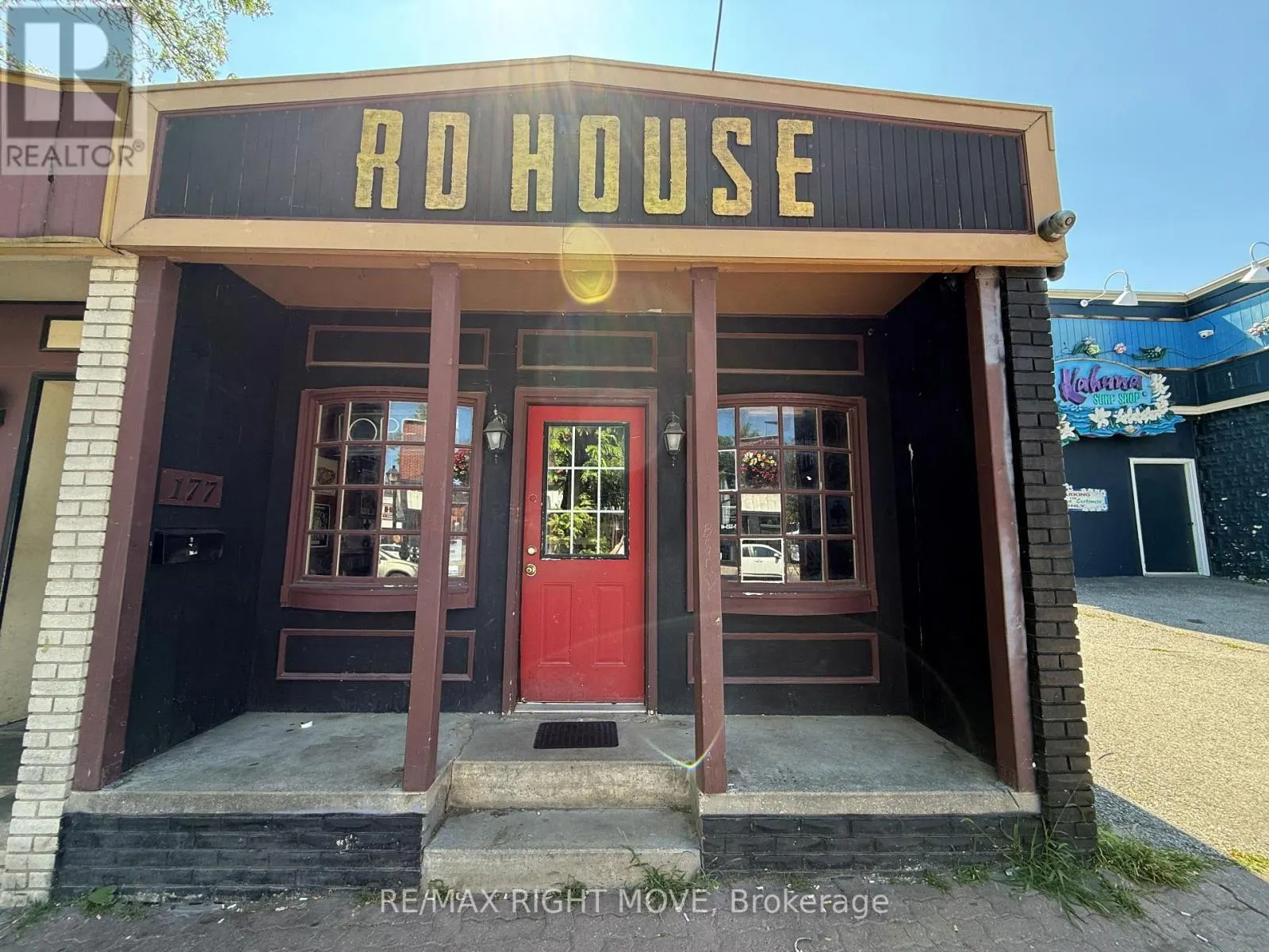 177 MISSISSAGA STREET E