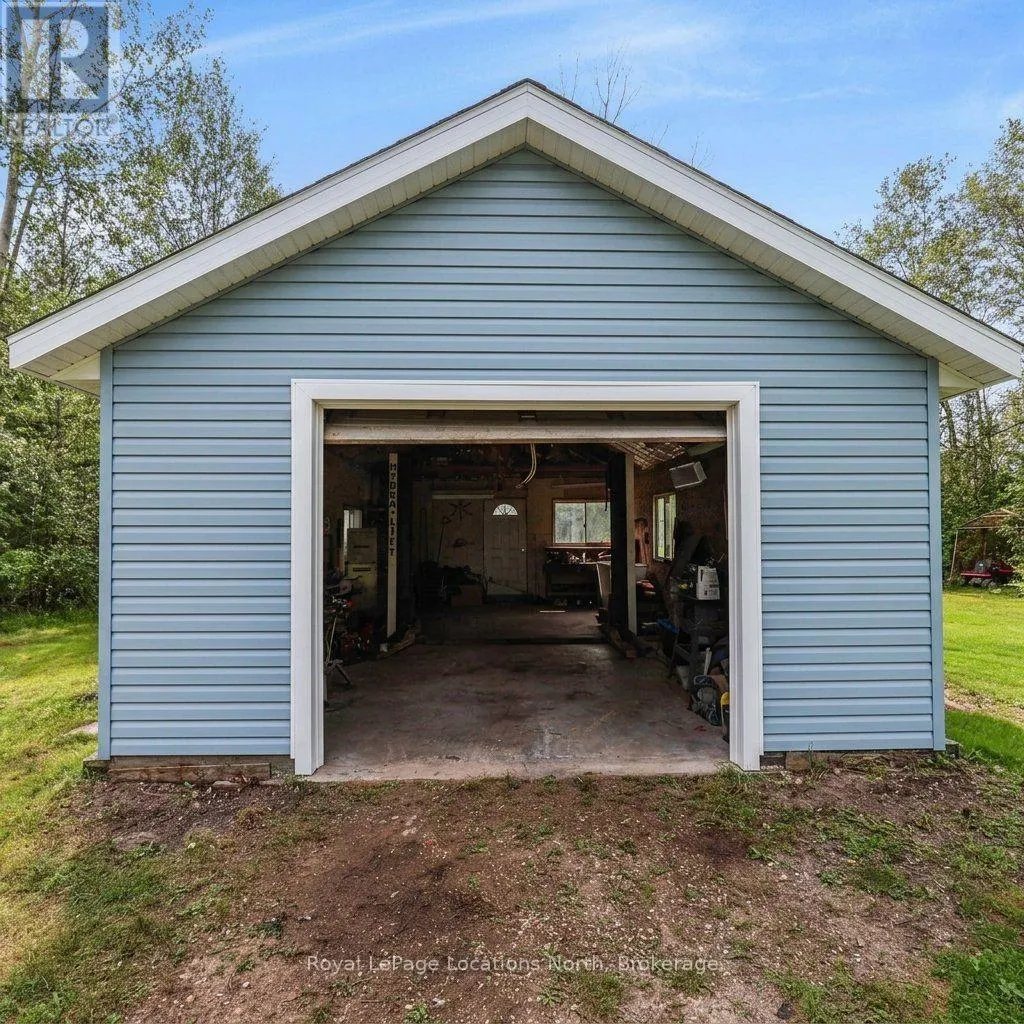 9031 BEACHWOOD ROAD