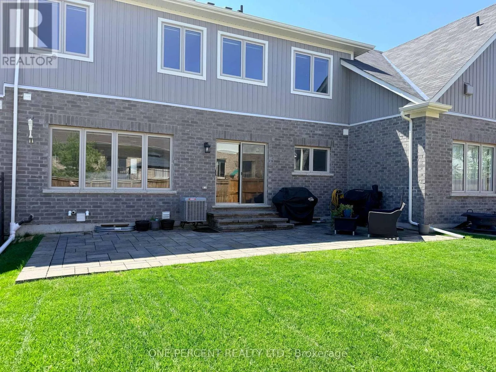 52 BIANCA CRESCENT