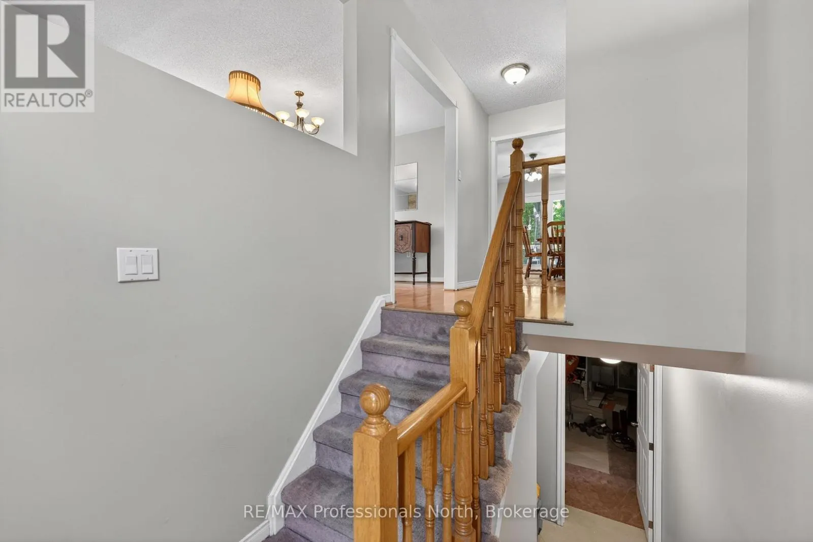 48 FAIRWAY CRESCENT