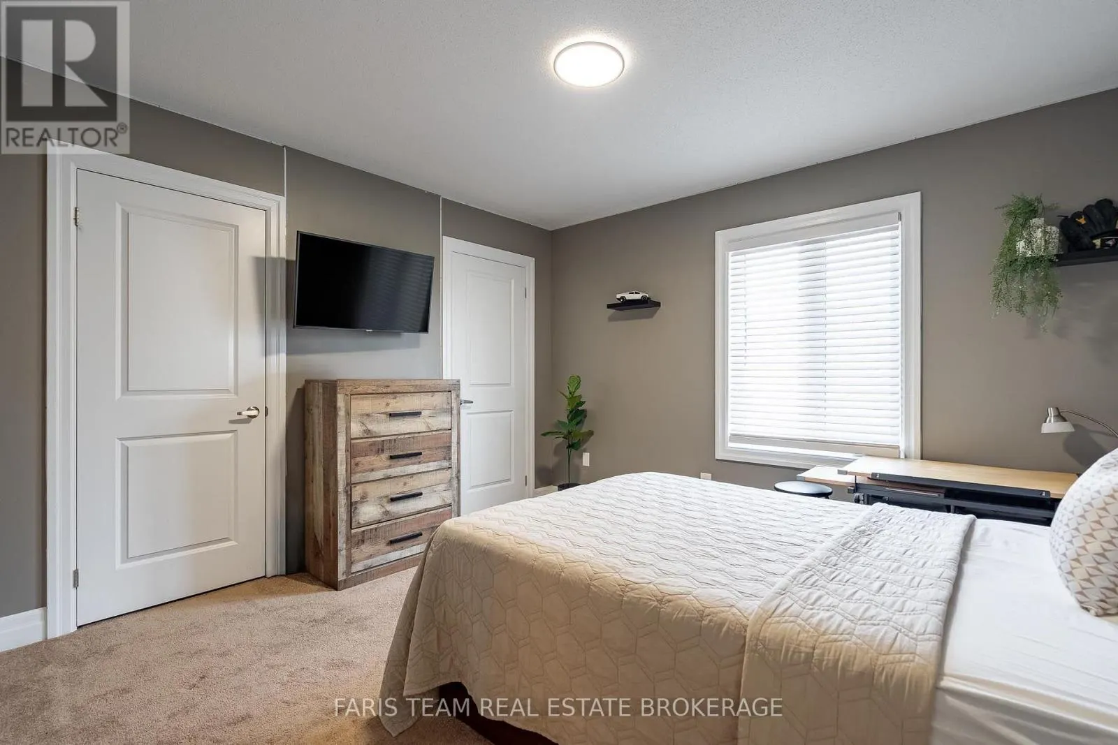 113 ALLEGRA DRIVE