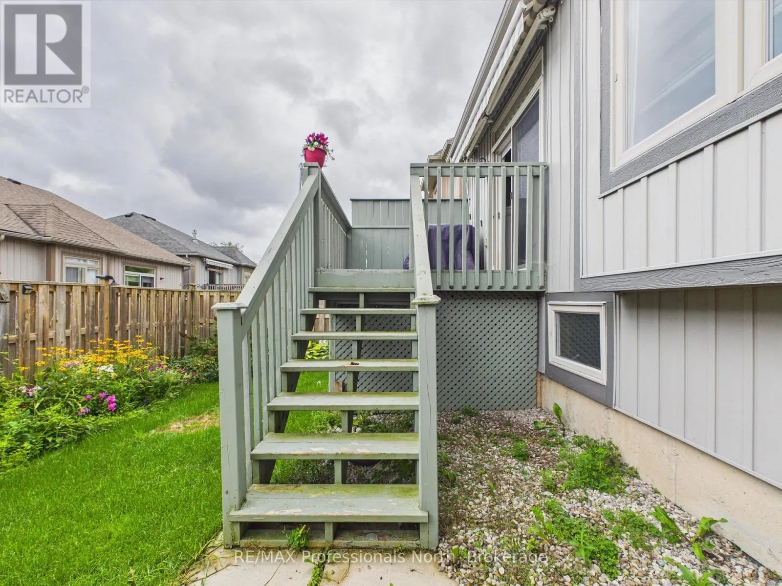 35 CANTERBURY CIRCLE