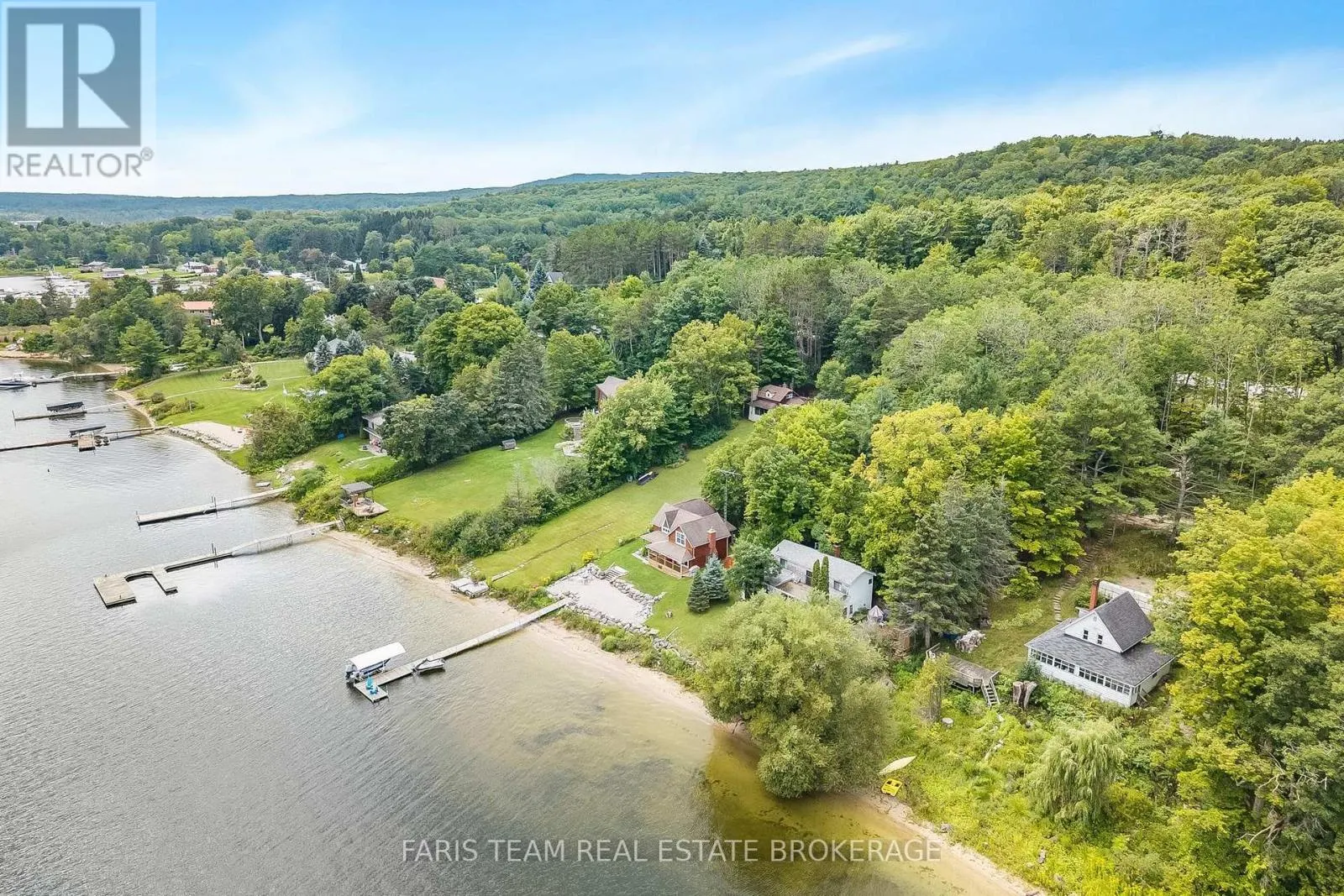 375 CHAMPLAIN ROAD