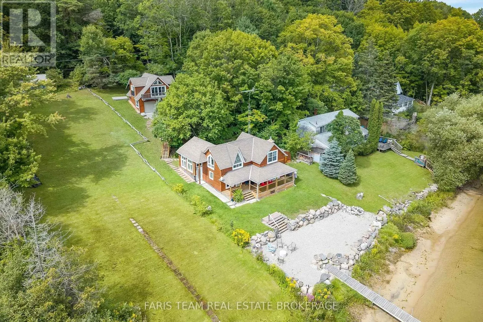 375 CHAMPLAIN ROAD
