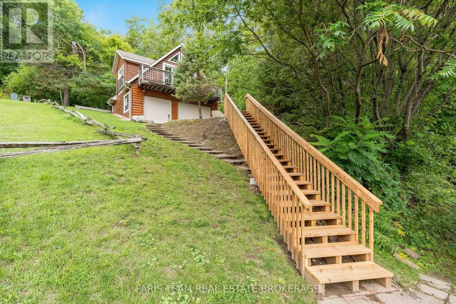375 CHAMPLAIN ROAD