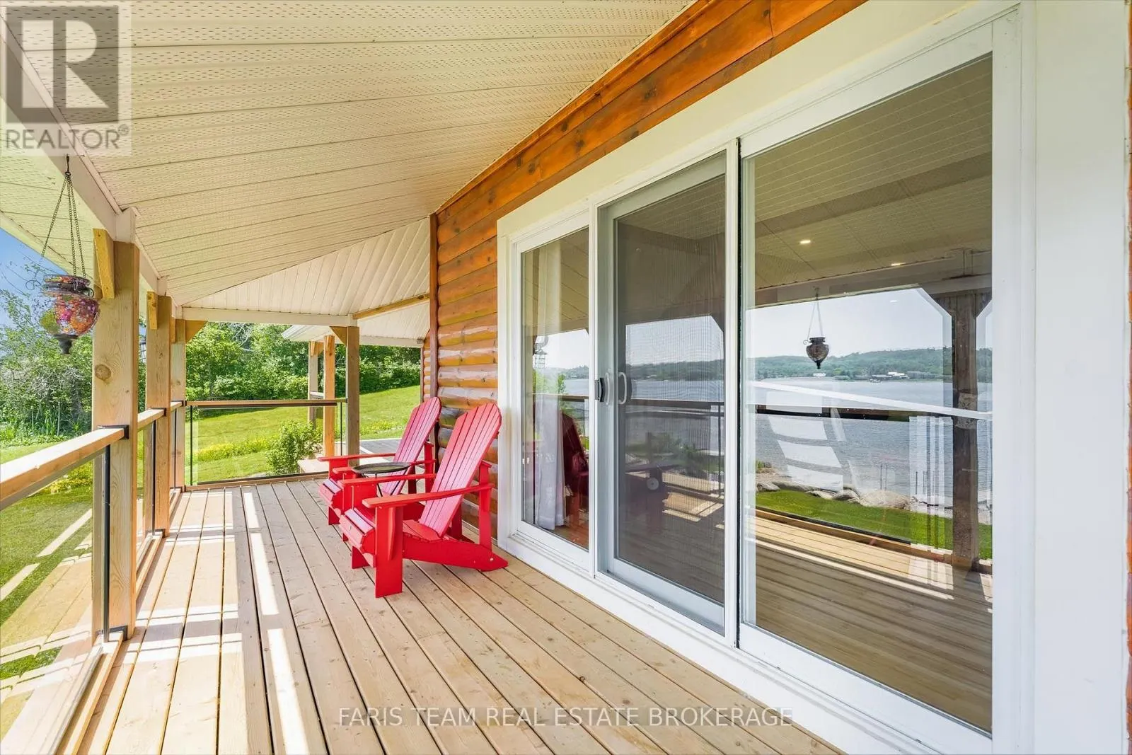 375 CHAMPLAIN ROAD