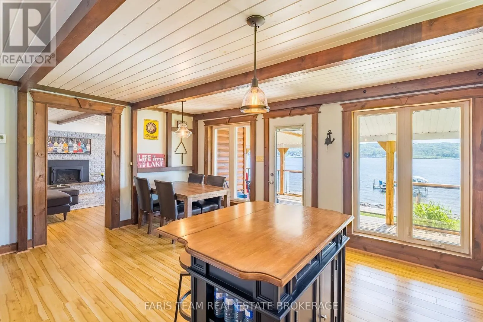 375 CHAMPLAIN ROAD