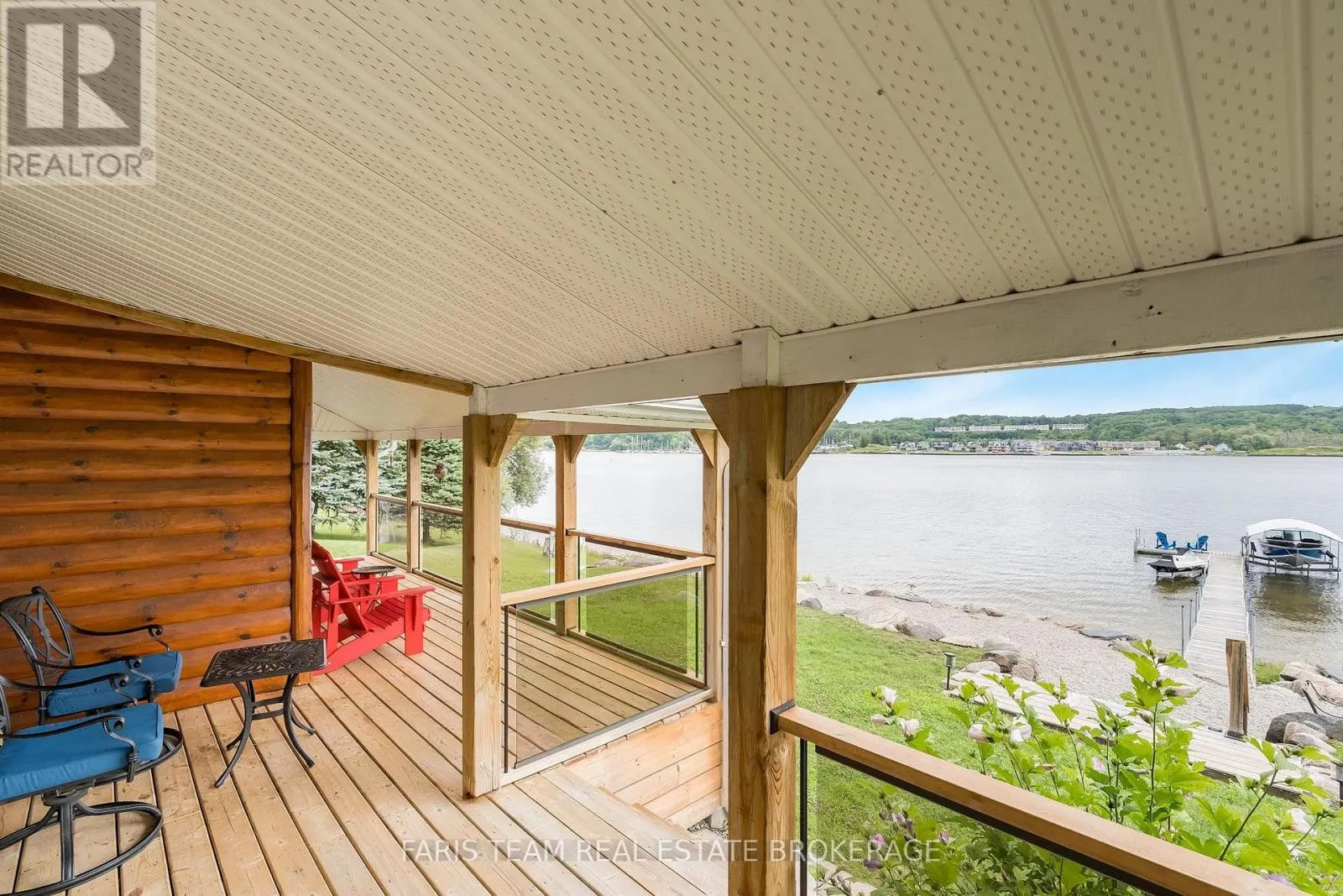 375 CHAMPLAIN ROAD