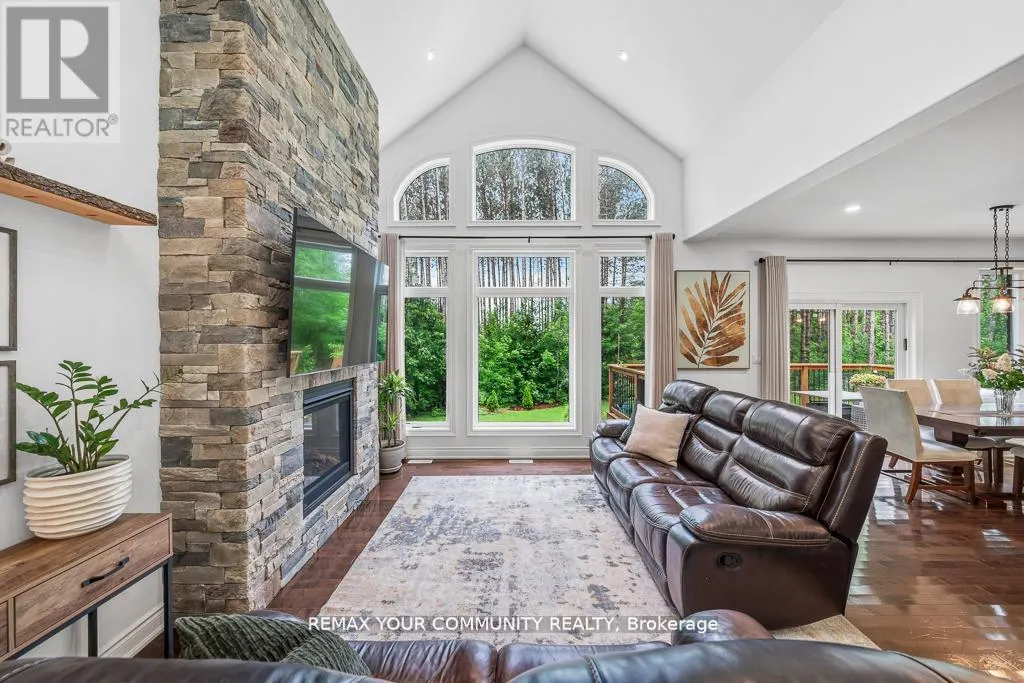 38 WINDERMERE CIRCLE