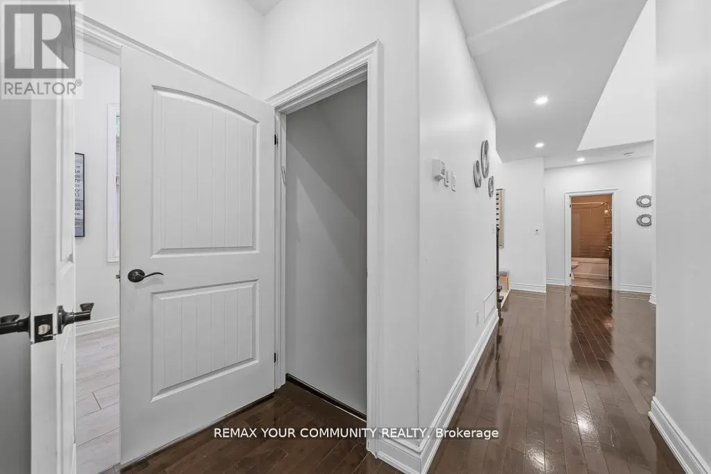 38 WINDERMERE CIRCLE