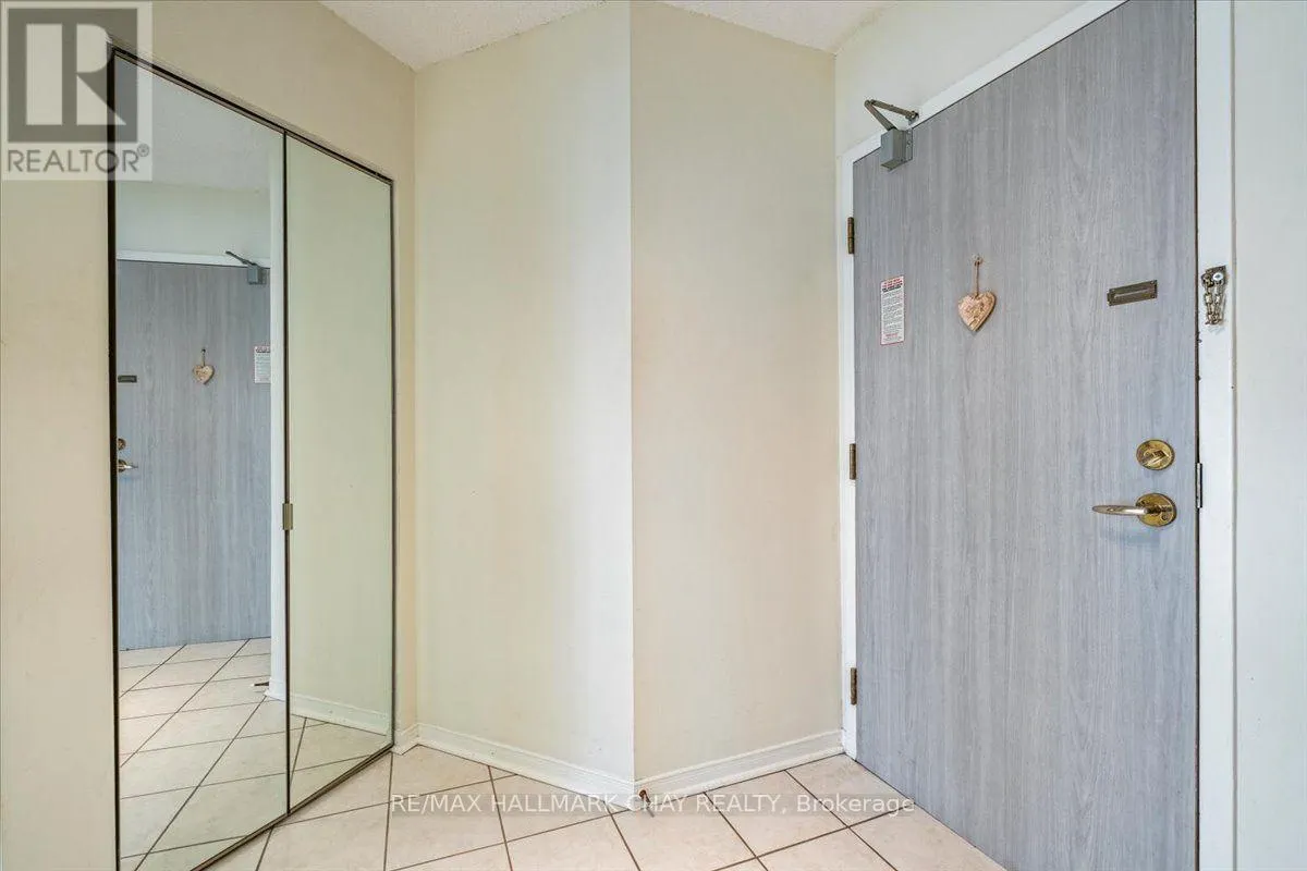 407 - 140 DUNLOP STREET E