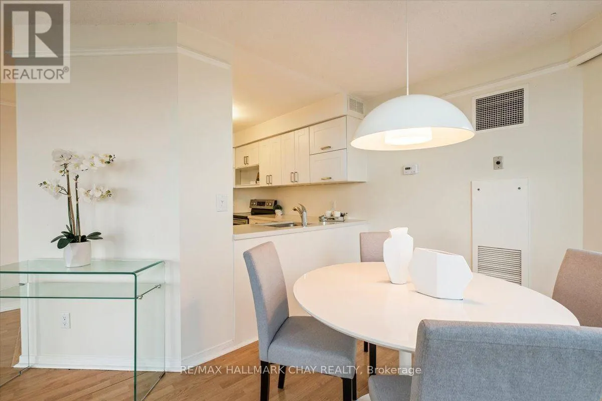 407 - 140 DUNLOP STREET E