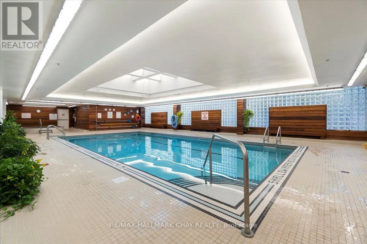 407 - 140 DUNLOP STREET E