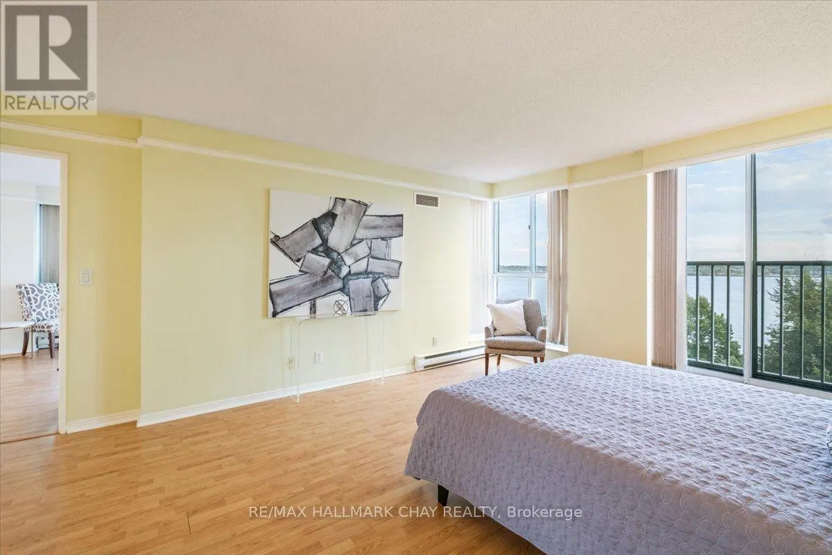 407 - 140 DUNLOP STREET E