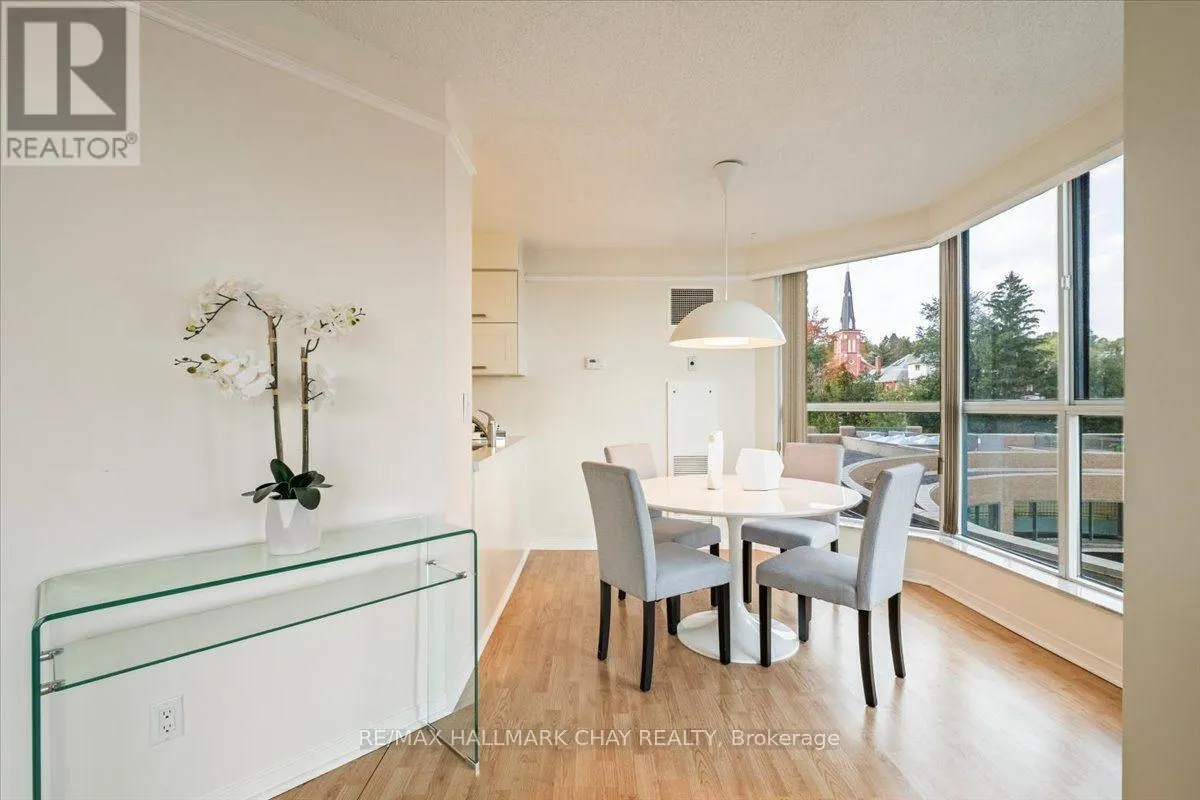 407 - 140 DUNLOP STREET E