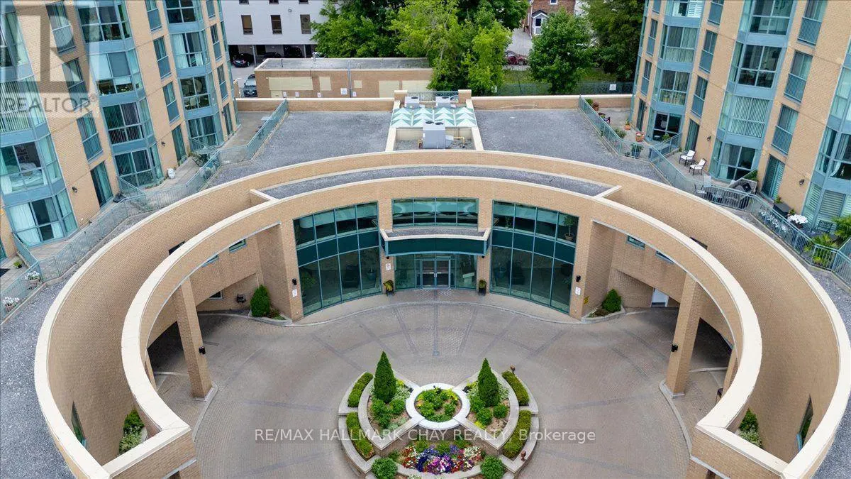 407 - 140 DUNLOP STREET E