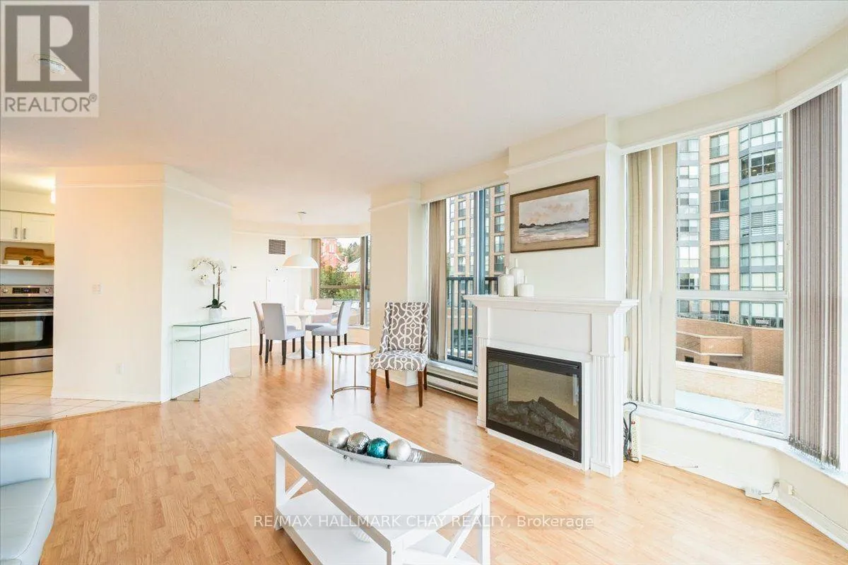 407 - 140 DUNLOP STREET E