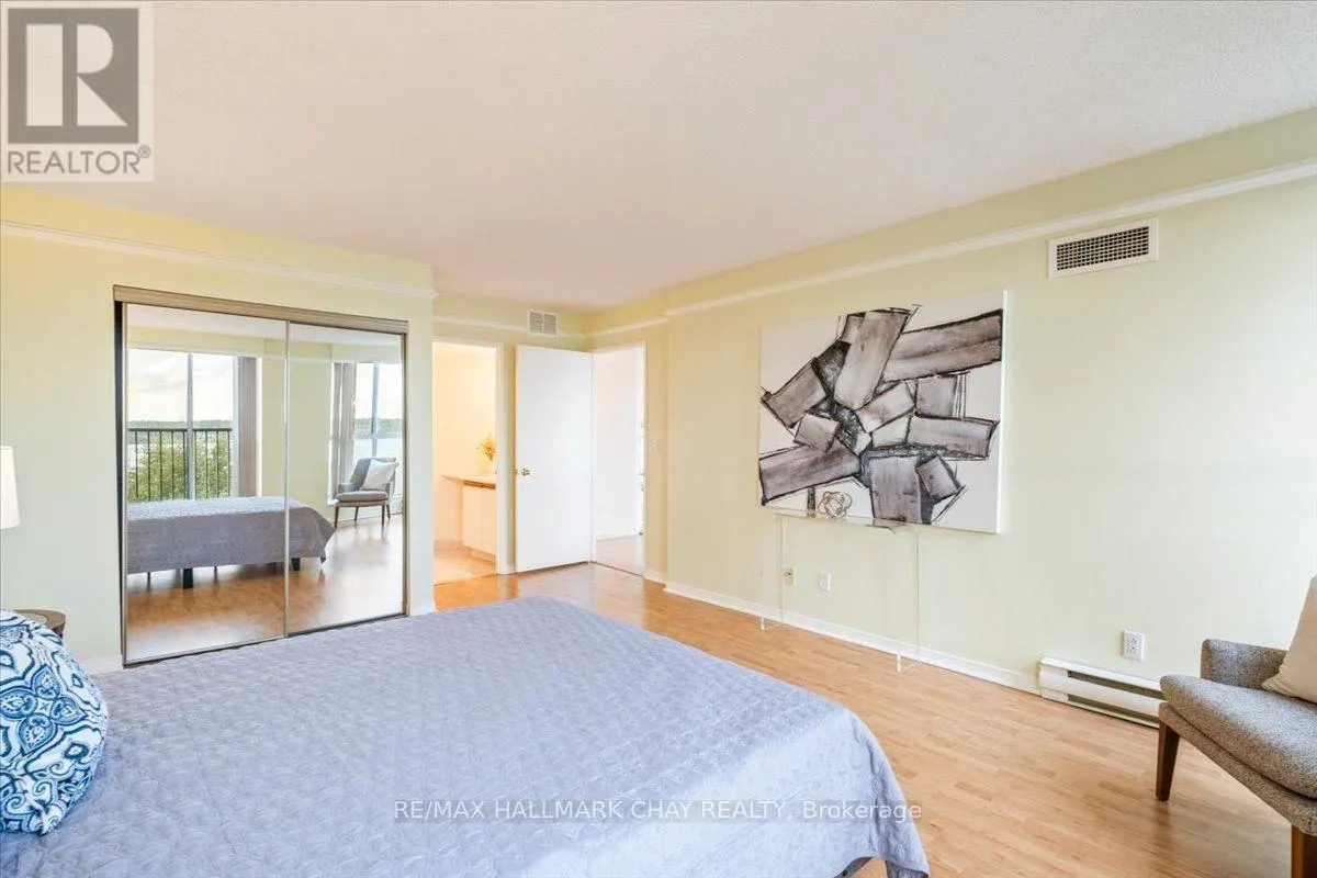 407 - 140 DUNLOP STREET E