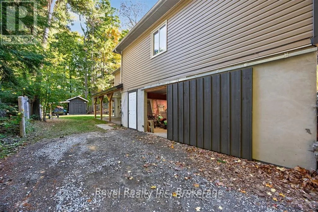 683 LAFONTAINE ROAD W