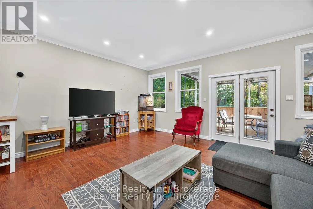 683 LAFONTAINE ROAD W