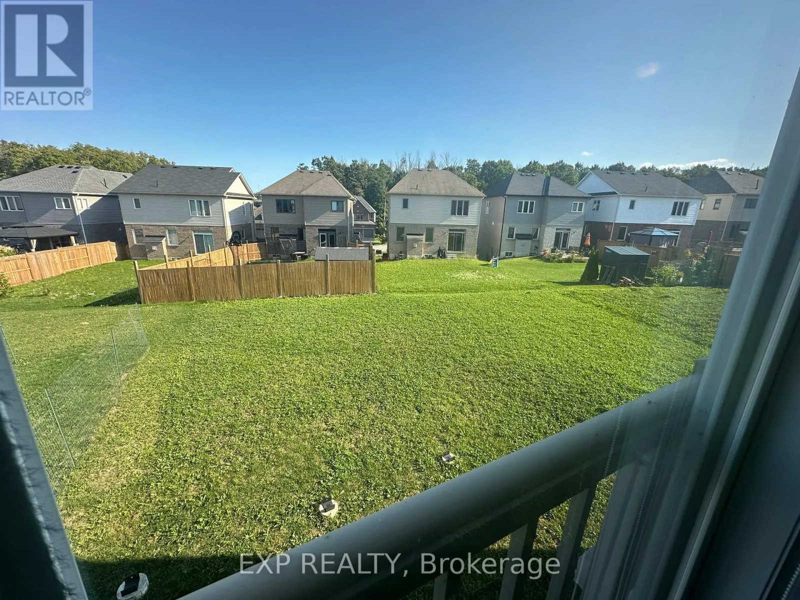 1 - 208 ISABELLA DRIVE