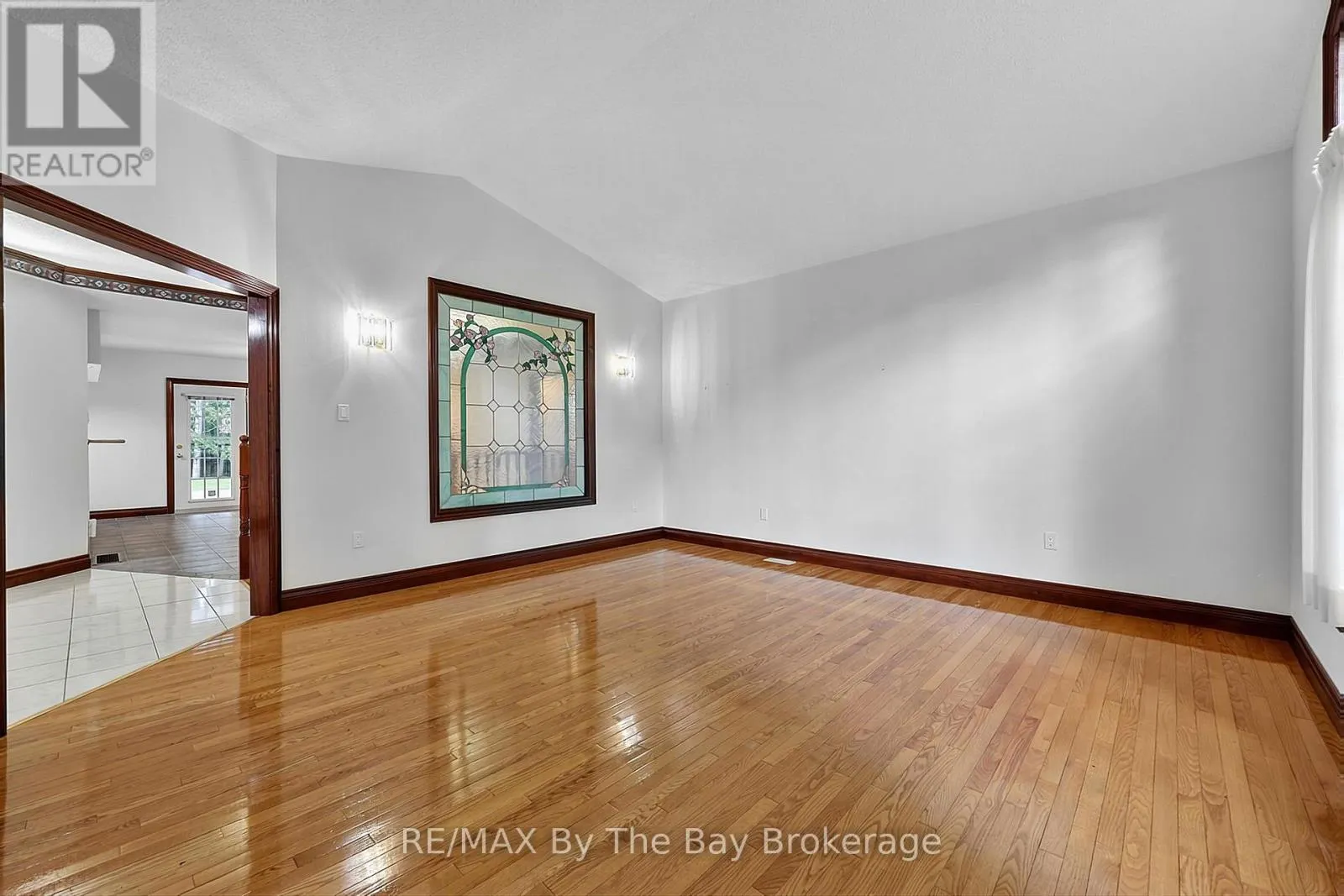 90 GOLDFINCH CRESCENT