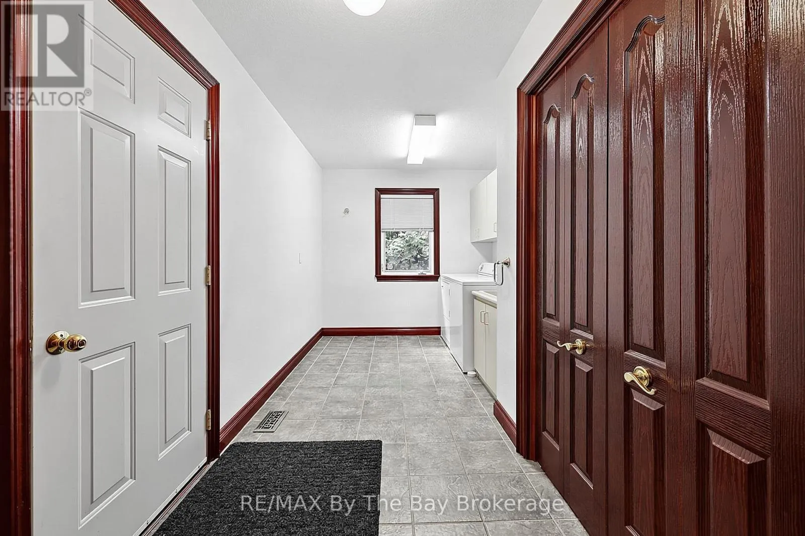 90 GOLDFINCH CRESCENT