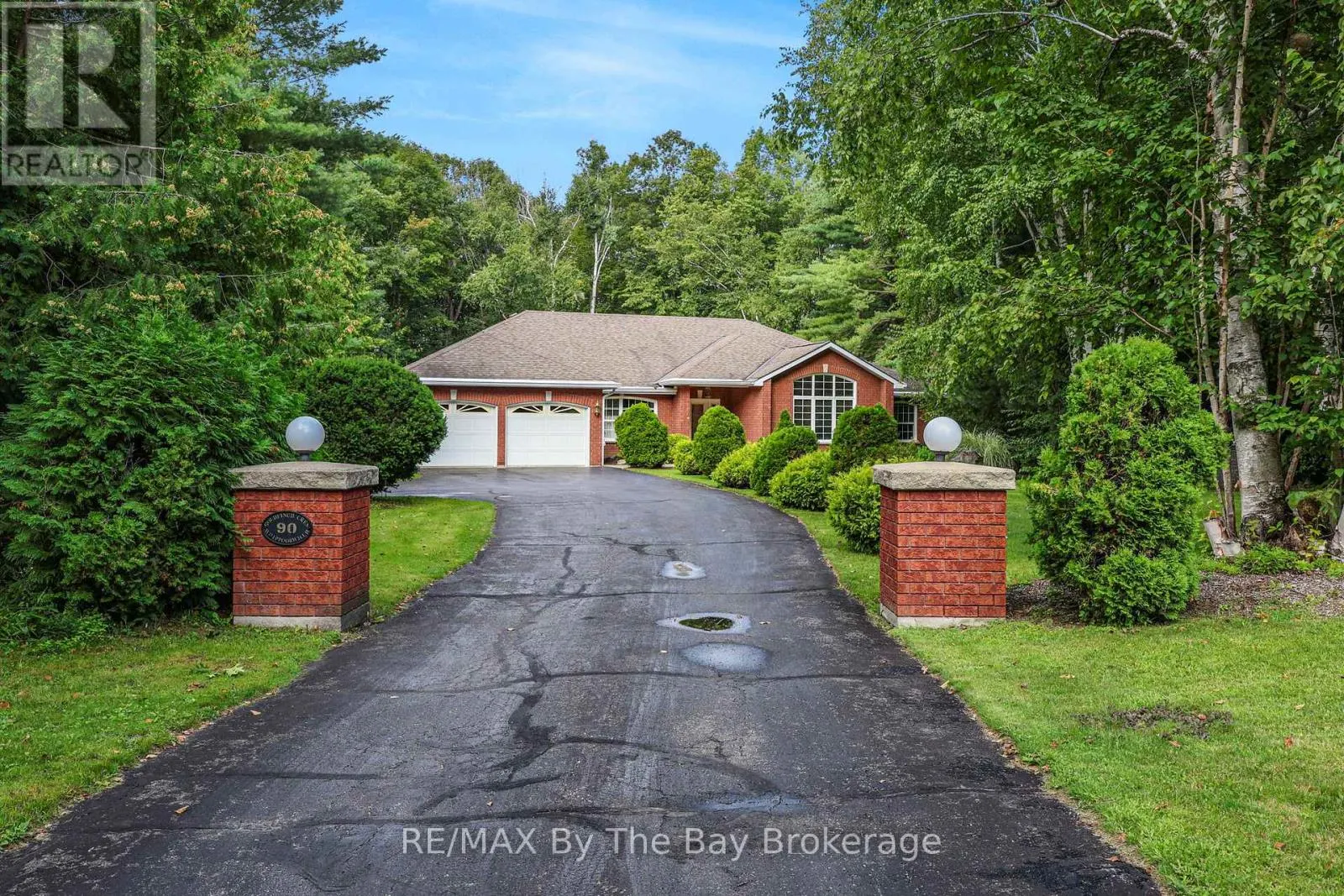 90 GOLDFINCH CRESCENT