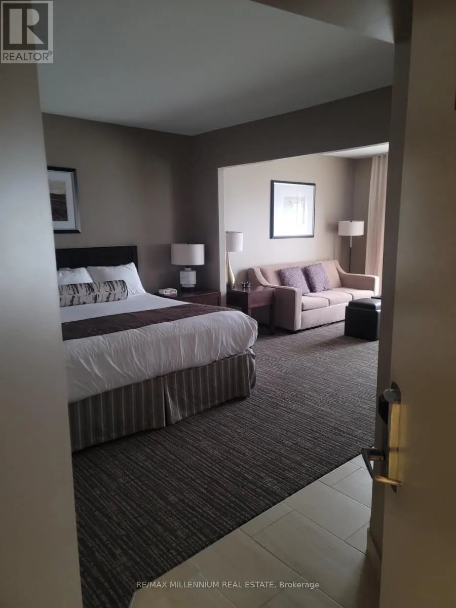2442-43 - 90 HIGHLAND DRIVE