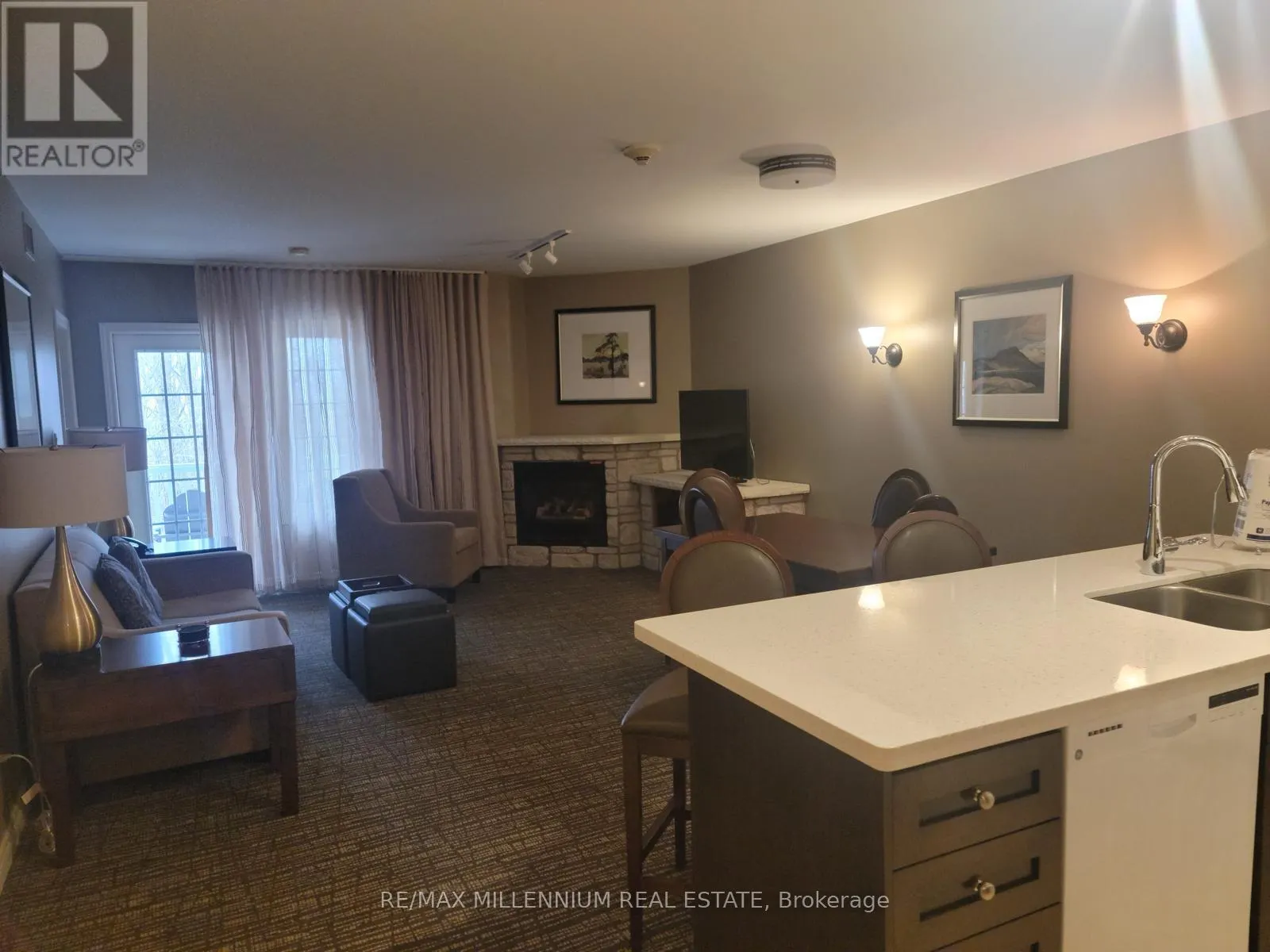 2442-43 - 90 HIGHLAND DRIVE