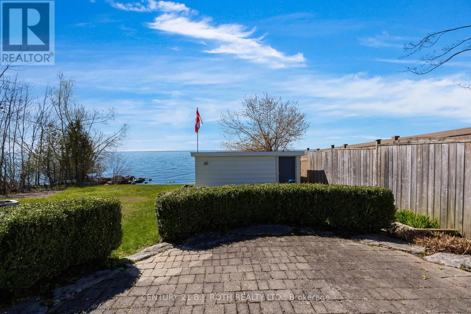 49 LAKESHORE ROAD E