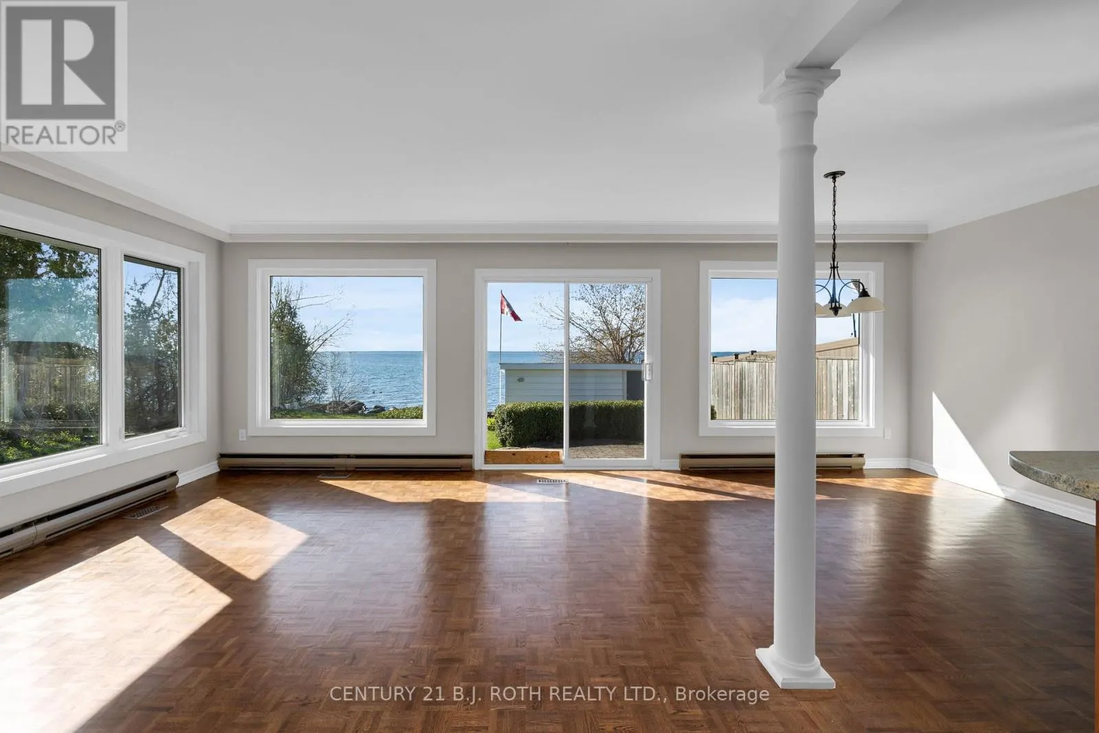 49 LAKESHORE ROAD E