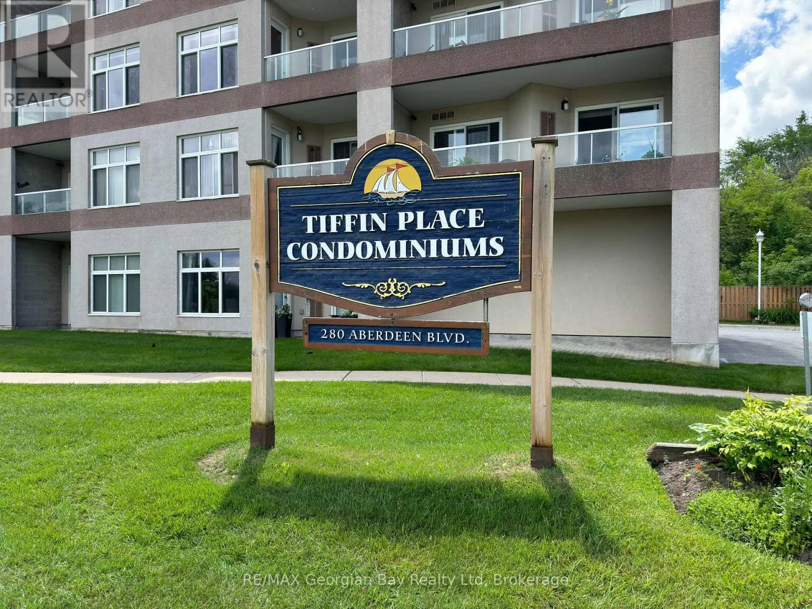 415 - 280 ABERDEEN BOULEVARD #415