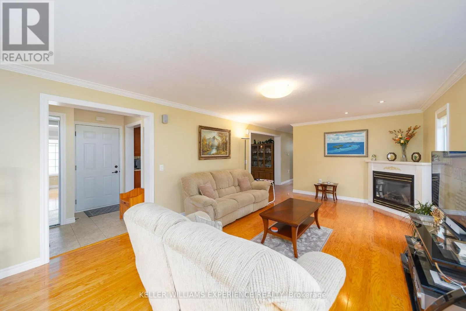 6 VIRGINIA AVENUE