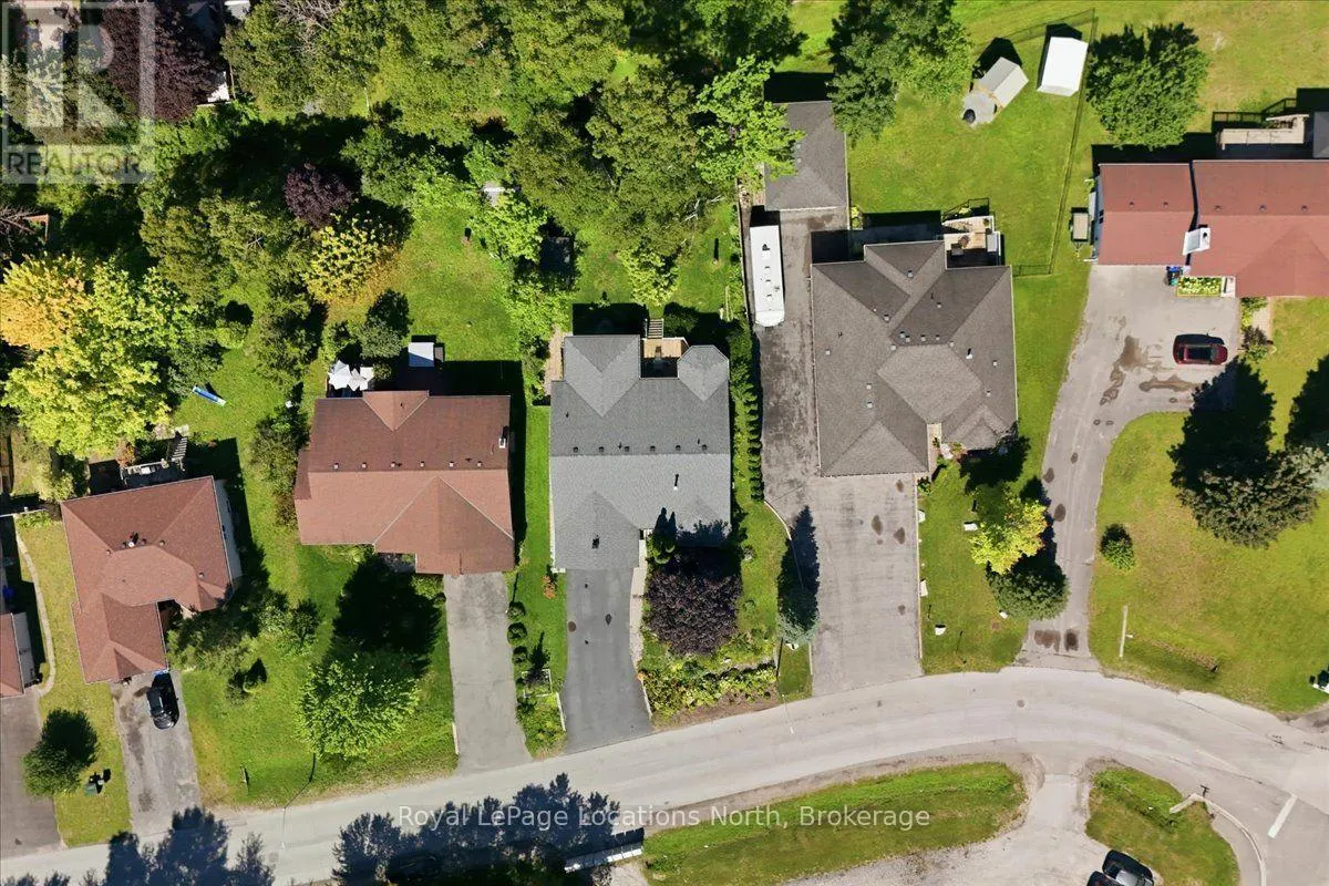 6 ROYAL BEECH DRIVE