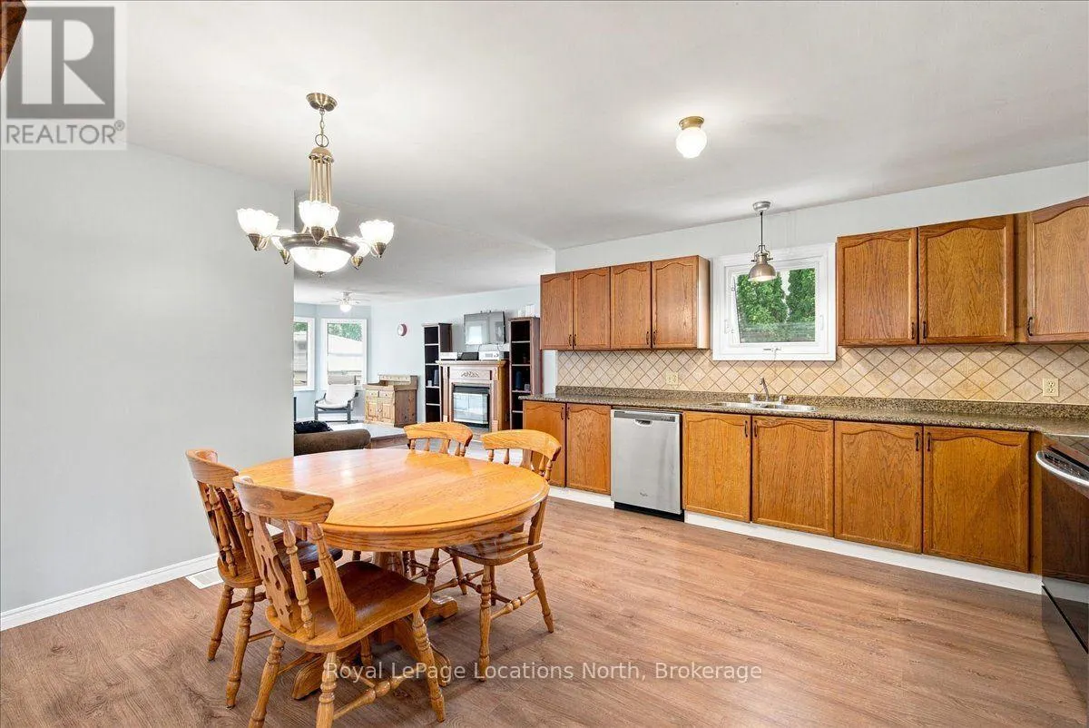 6 ROYAL BEECH DRIVE