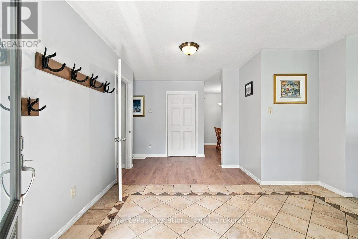 6 ROYAL BEECH DRIVE