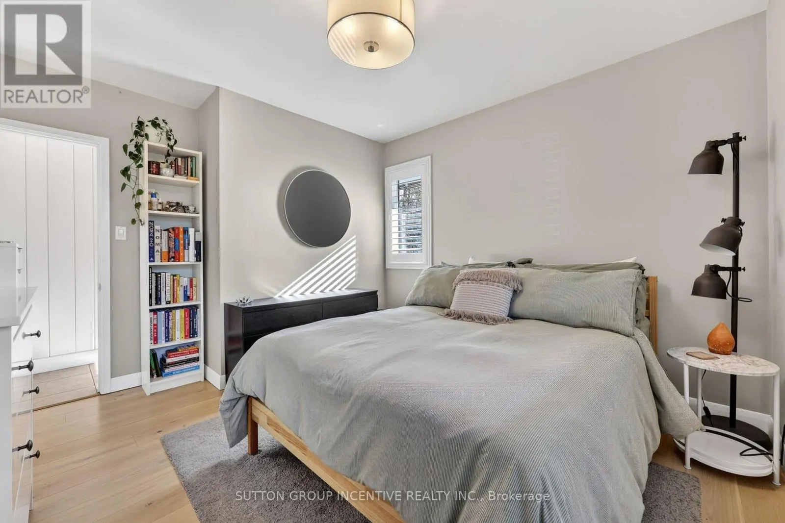 24 BRAMBEL ROAD