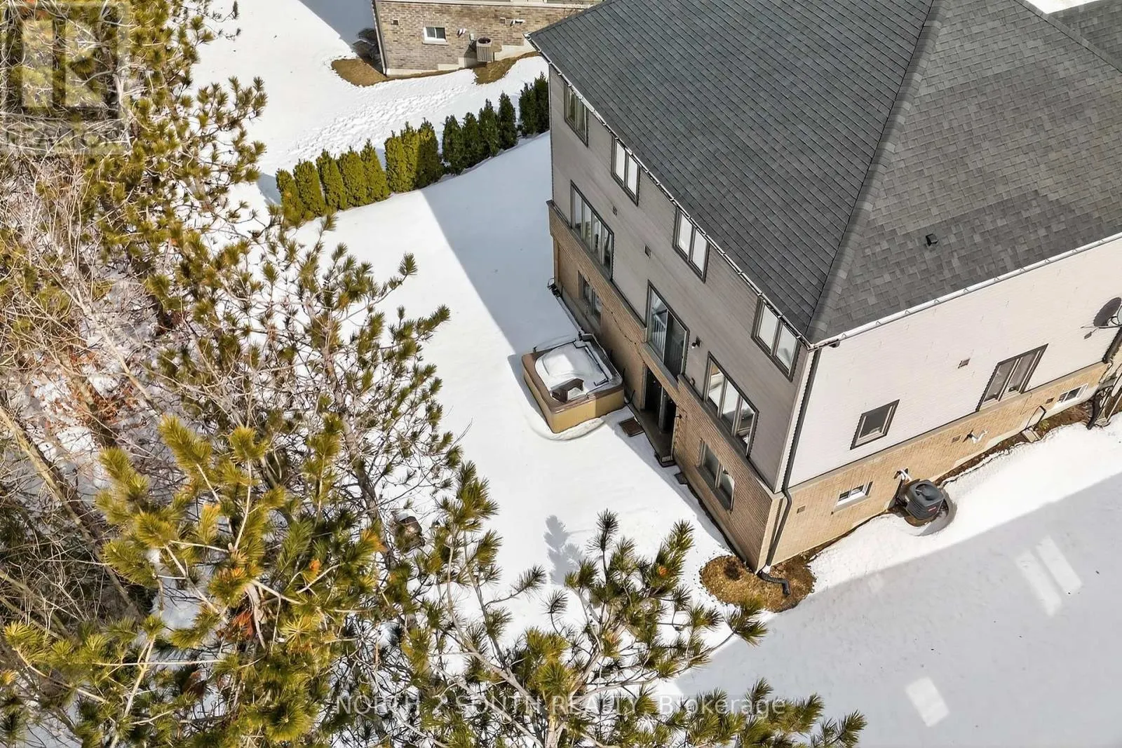4 BOVILLE COURT