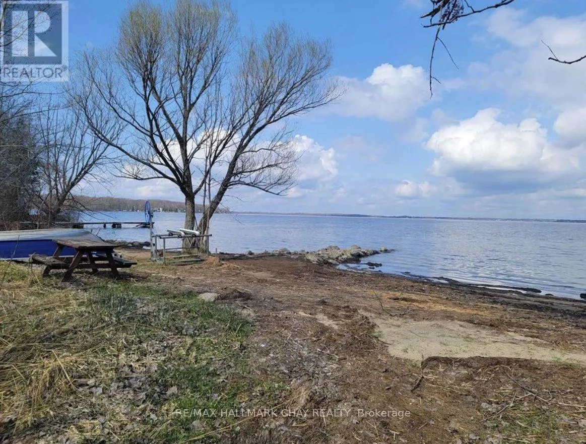 41 BASS BAY DRIVE