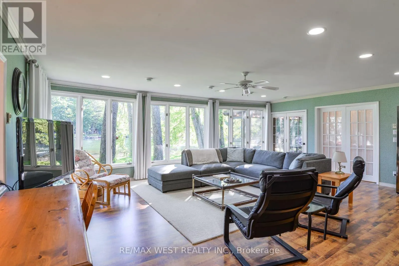 3587 LAUDERDALE POINT CRESCENT